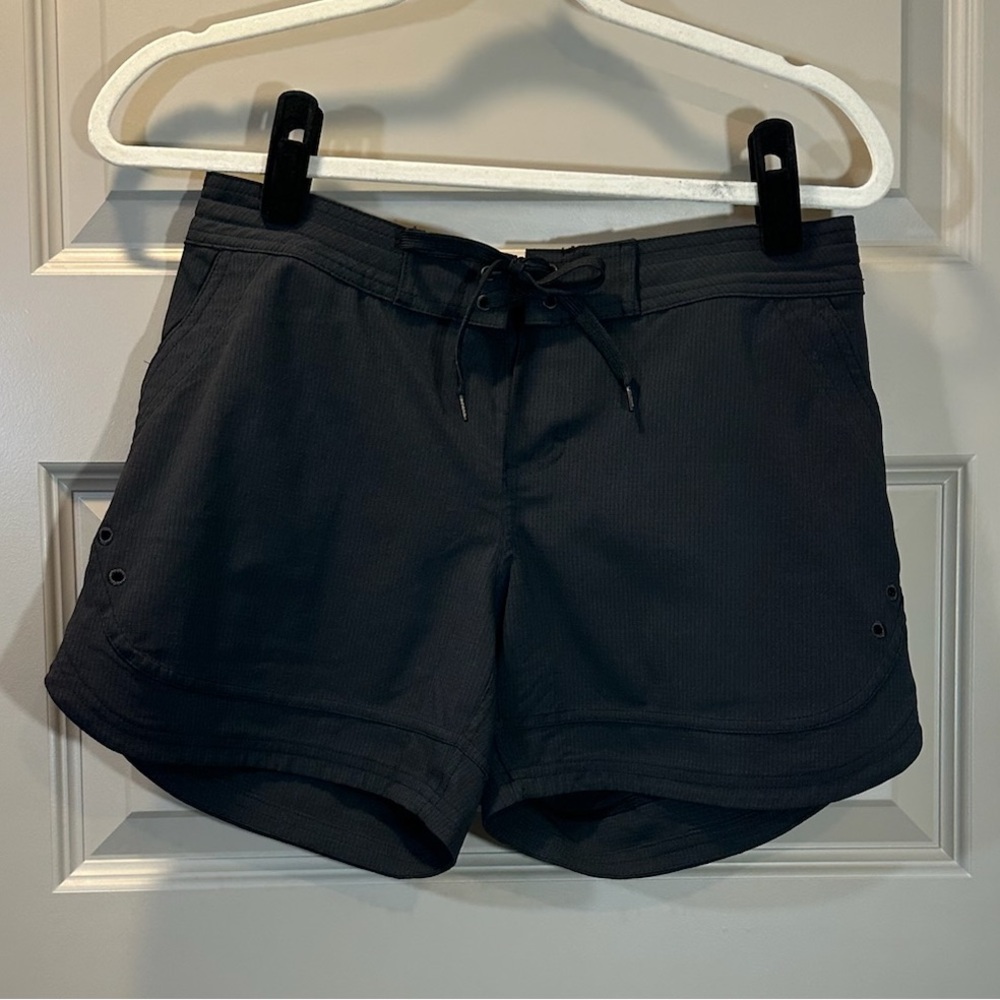 PrAna Ebelie Water-Friendly Black Shorts, Women’s S - NWT - Picture 1 of 3